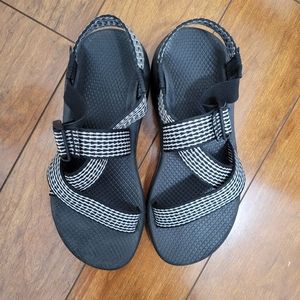 Chaco Cloud Strapped Hiking Sandals Size 8